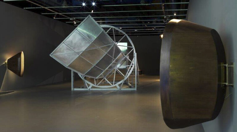 Una delle sale della mostra Gravity al MAXXI