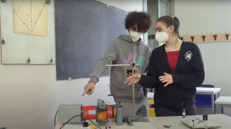 due studenti raccontano il loro esperimento