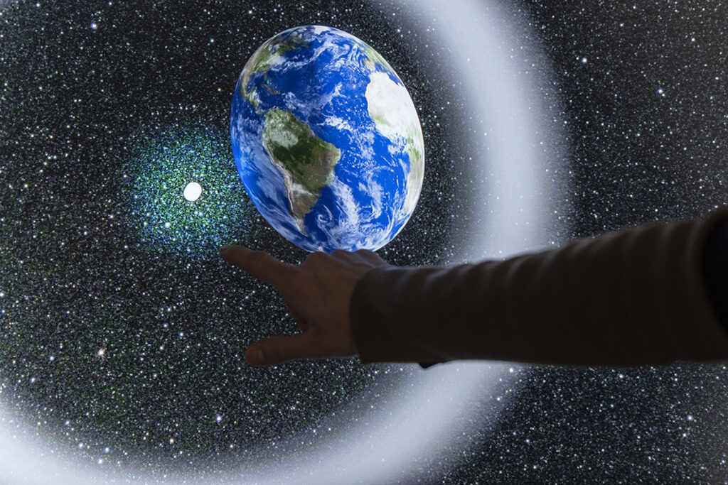 Installazione interattiva sulle onde gravitazionali