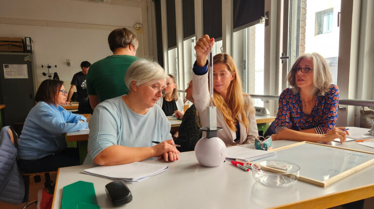Docenti durante un workshop di AggiornaMenti a Trieste.