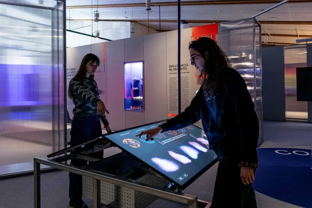 Installazione sulla crittografia quantistica. Foto di Matteo De Stefano.