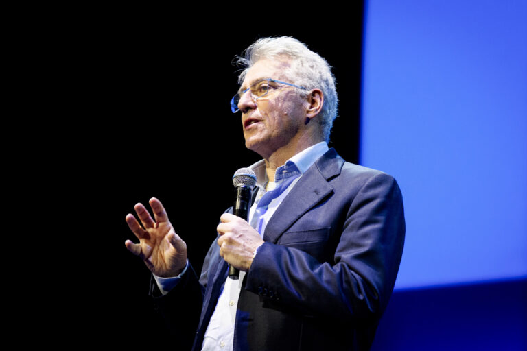 Foto dello spettacolo "La voce nascosta dell'universo"